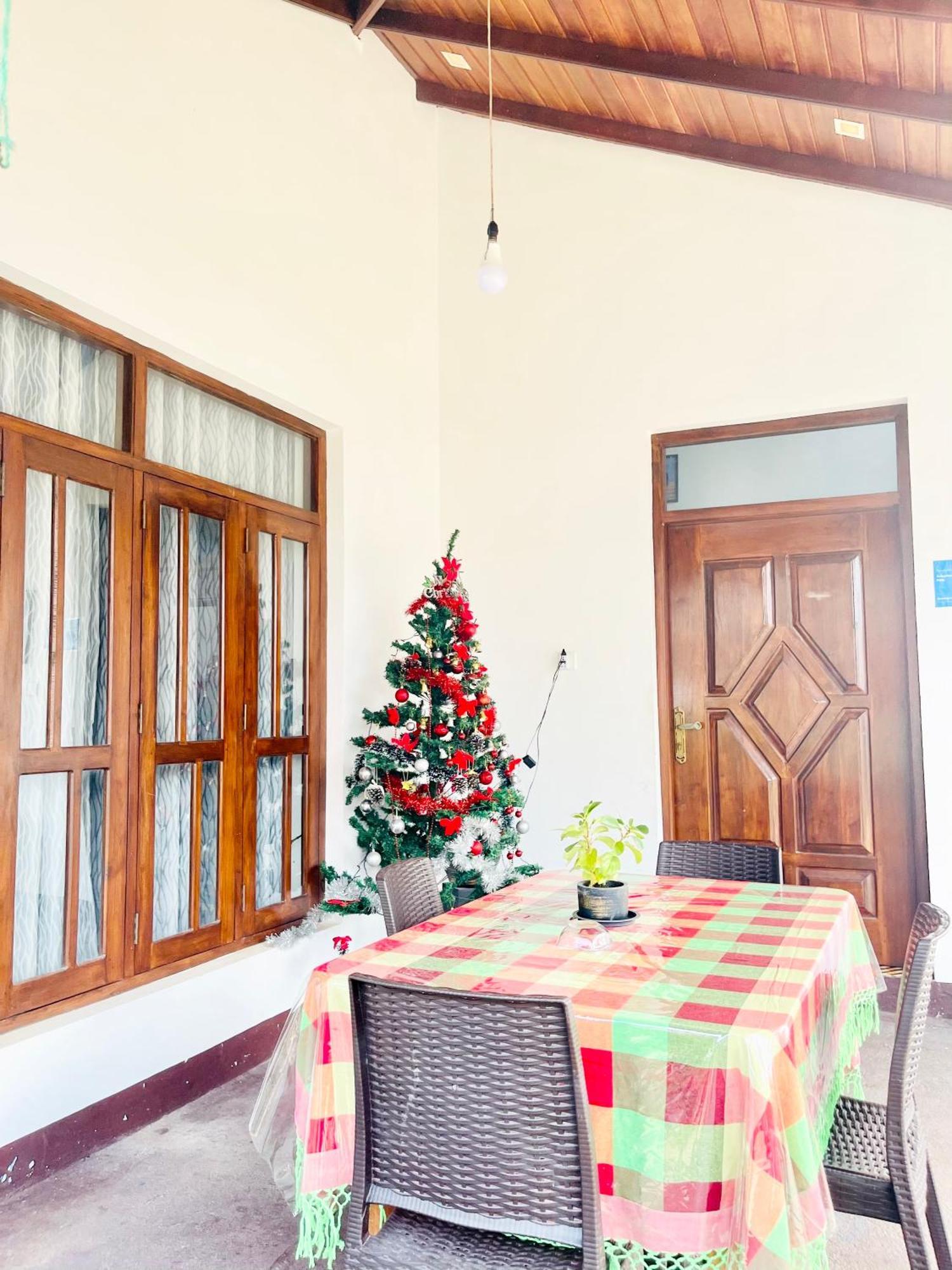 Sebastian Family Villa Негомбо Екстериор снимка